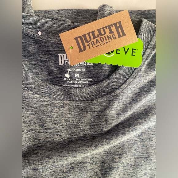 NWT Duluth Trading Men's Ultralight long sleeve dri wicking shirt. Size medium. - Picture 4 of 4